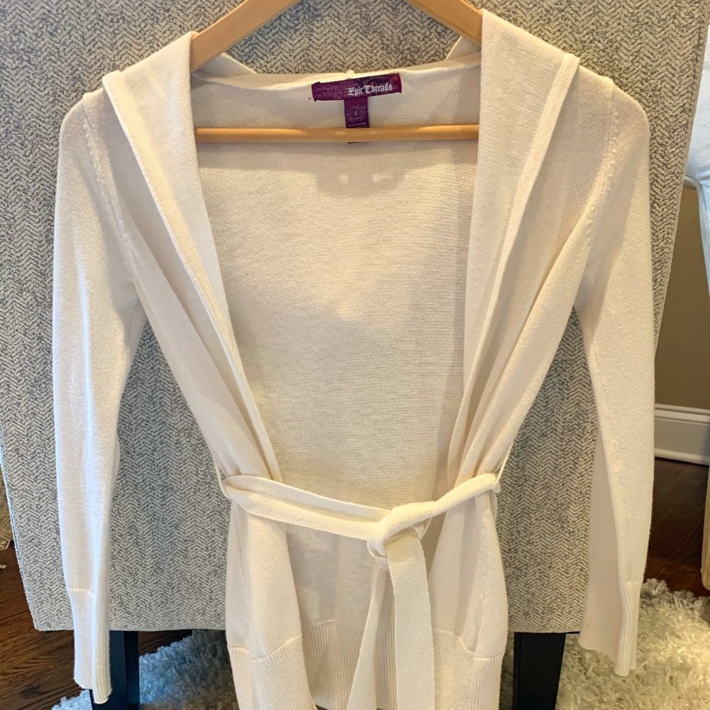 Epic Threads Girls Sweater. Size S (10)